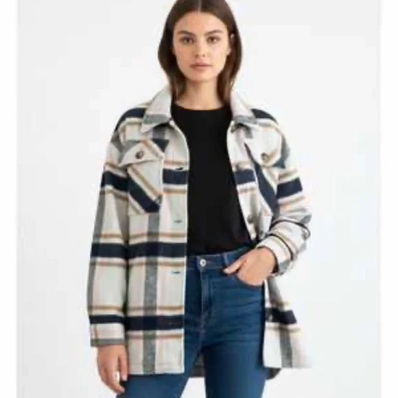 Ashley By 26 Outerwear Plaid Shacket Jacket - Picture 1 of 11